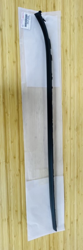 Moulding for Prius (75535-47020)